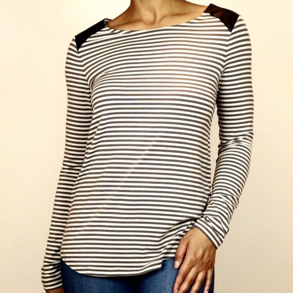Banana Republic Striped Black & White Longsleeve T